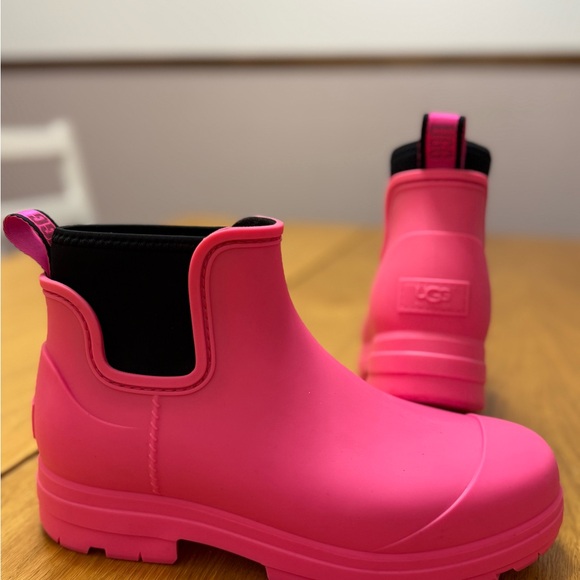 UGG Shoes - UGG Droplet Taffy Rainboots